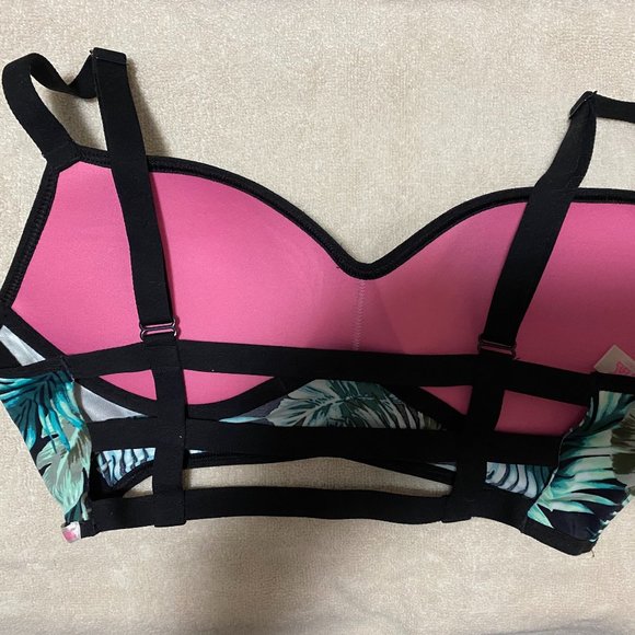 Pink Victoria Secret Bralette - Picture 2 of 3